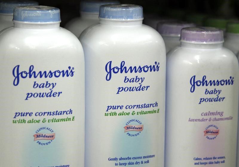 © Reuters. FILE PHOTO: Products made by Johnson & Johnson for sale on a store shelf in Westminster