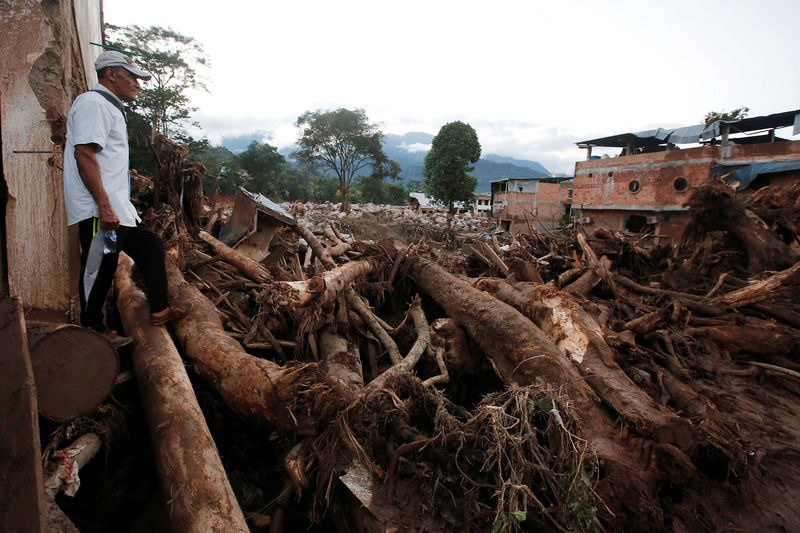 © Reuters. Mueren 254 personas por el desbordamiento de ríos en Colombia