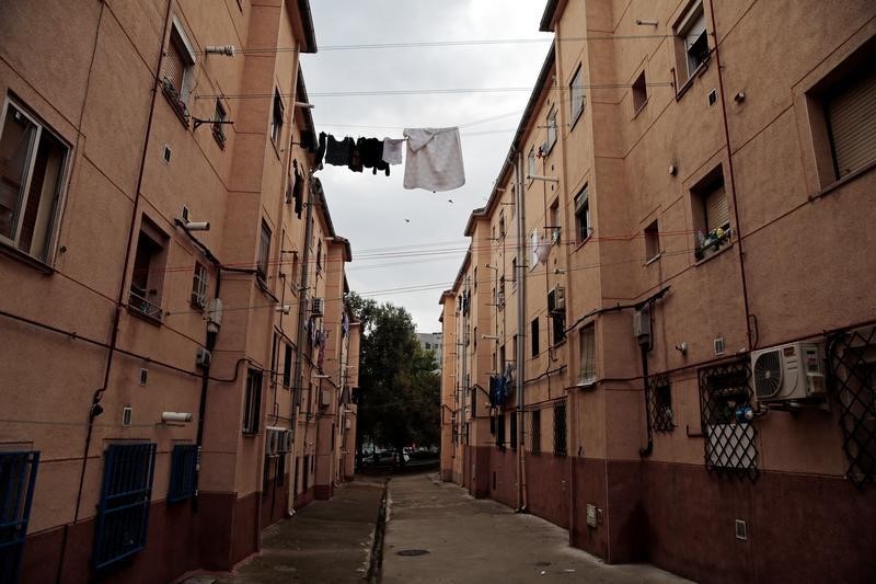 © Reuters. El precio de la vivienda siguió cayendo en el primer trimestre