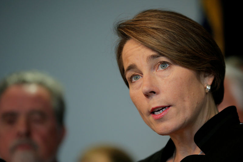 © Reuters. FILE PHOTO: Massachusetts Attorney General Maura Healey speaks during news conference in Boston