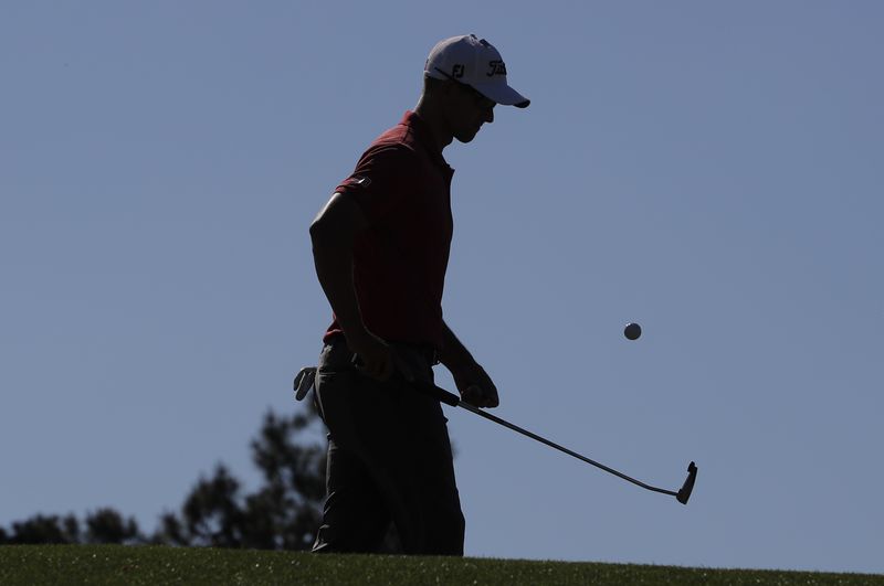 © Reuters. Adam Scott of Australia practices for the 2017 Masters at Augusta National Golf Club in Augusta