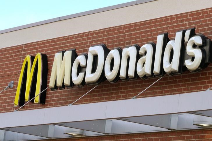 © Reuters. The sign outside a McDonalds restaurant is seen in Westminster