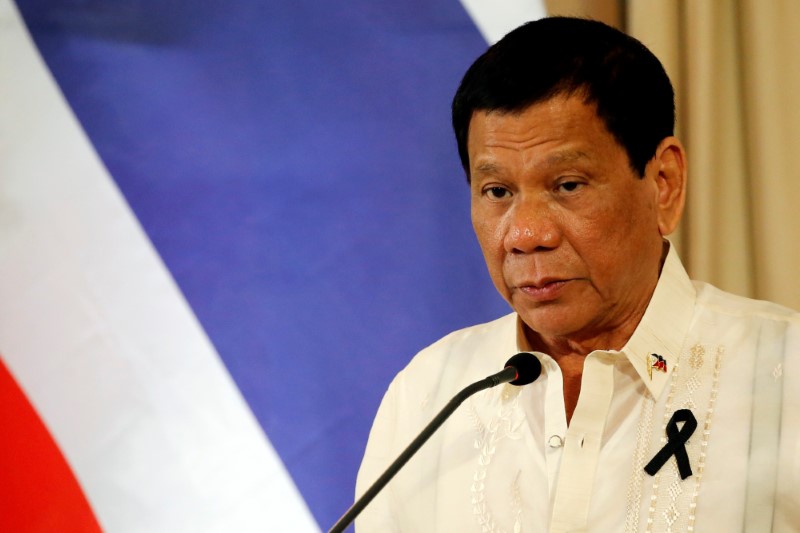 © Reuters. Philippine President Rodrigo Duterte attends a news conference at the Government House in Bangkok