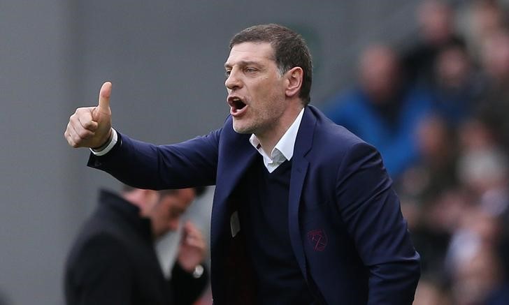 © Reuters. West Ham United manager Slaven Bilic