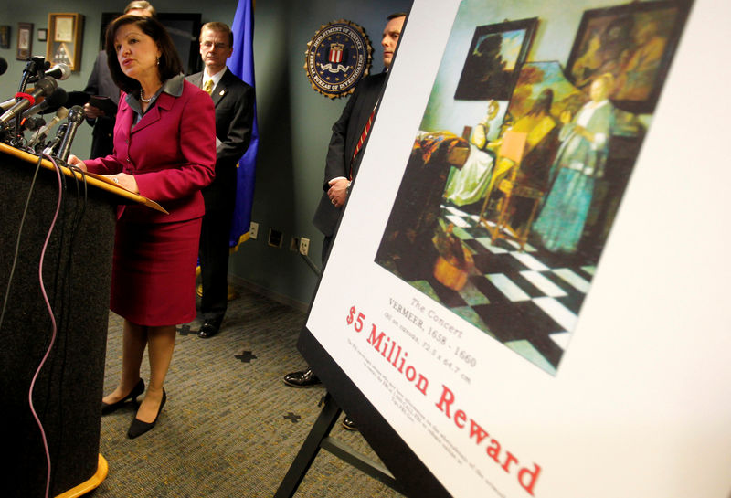 © Reuters. FILE PHOTO: United States Attorney Carmen Ortiz speaks during a press conference at the FBI's Boston Field Office held to appeal to the public for help in returning artwork stolen in 1990 from the Isabella Stewart Gardner Museum in Boston