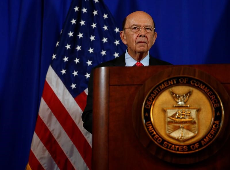 © Reuters. U.S. Commerce Secretary Wilbur Ross holds a news conference at the Department of Commerce in Washington