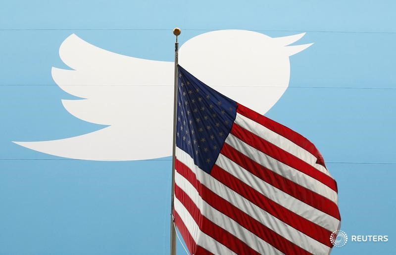© Reuters. Twitter rechaza orden de EEUU para revelar usuario de cuenta anti Trump