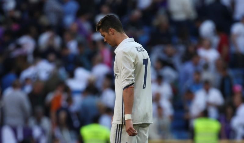 © Reuters. Football Soccer- Spanish La Liga Santander - Real Madrid v Atletico Madrid