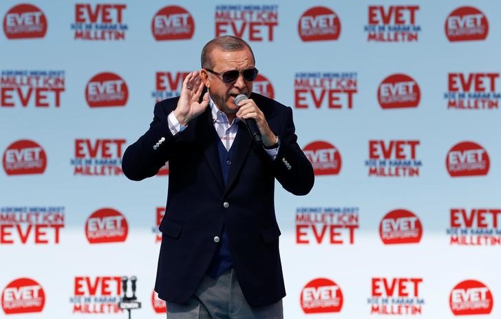 © Reuters. استبعاد انطلاق مسيرة الإصلاحات المتوقفة في تركيا بعد الاستفتاء
