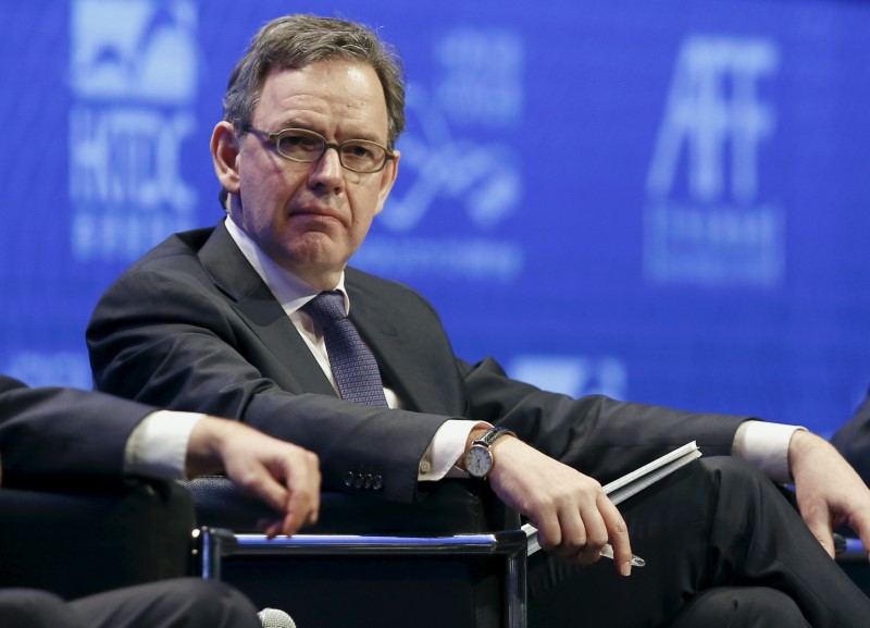 © Reuters. Maijoor attends a policy dialogue during the Asian Financial Forum in Hong Kong