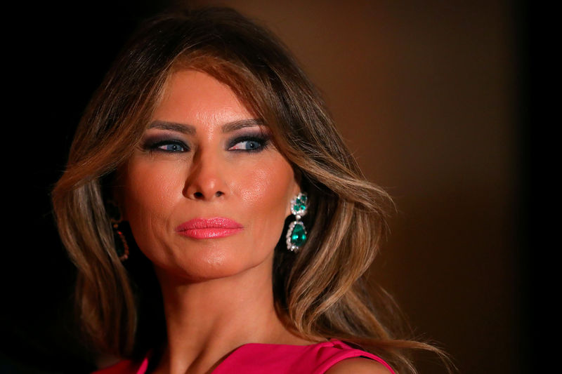 © Reuters. FILE PHOTO - First Lady Melania Trump and U.S. President Donald Trump (not pictured) attend the 60th Annual Red Cross Gala at Mar-a-Lago club in Palm Beach, Florida, U.S.