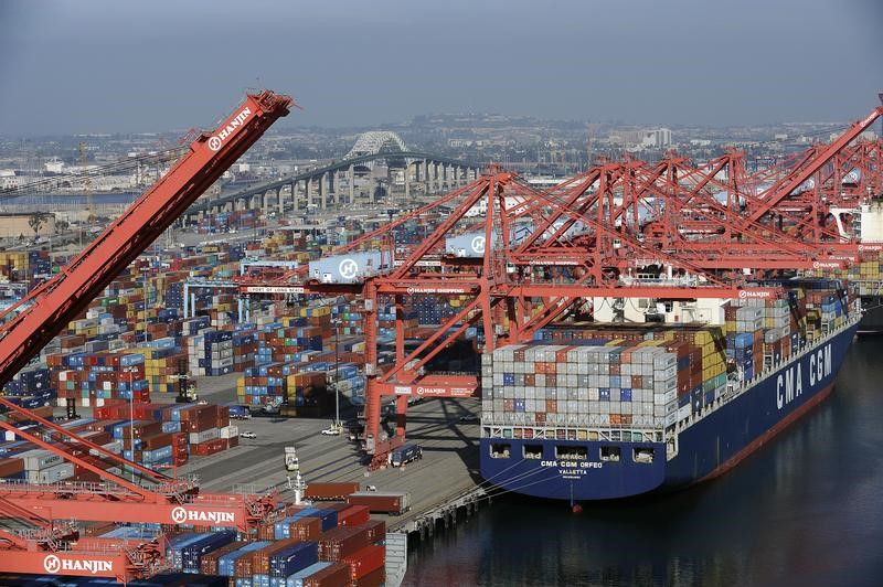 © Reuters. Ships gather off the port at Long Beach, California in this aerial image