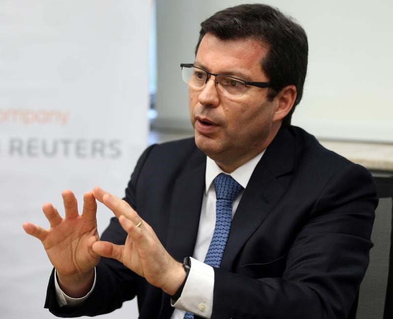 © Reuters. Presidente-executivo do Banco do Brasil, Paulo Caffarelli, em entrevista na Reuters