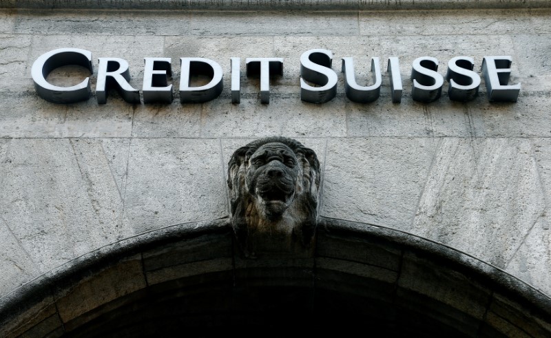 © Reuters. The logo of Swiss bank Credit Suisse is seen in Zurich