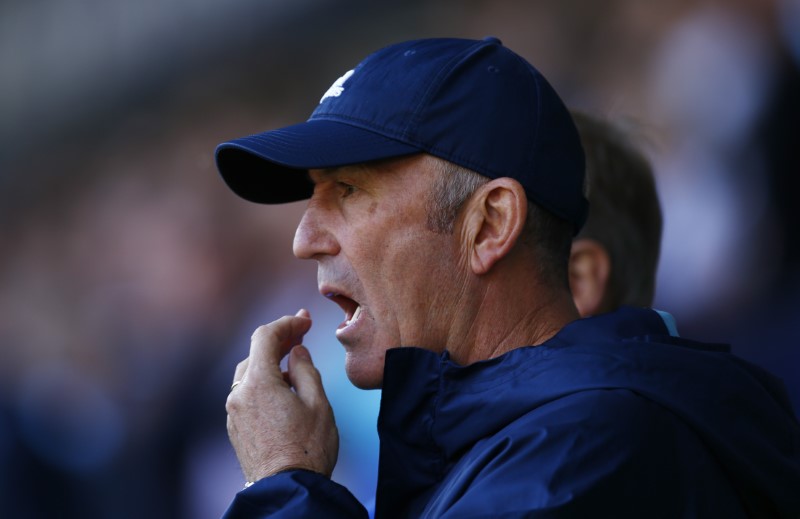 © Reuters. West Bromwich Albion manager Tony Pulis