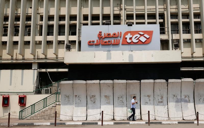 © Reuters. مصدران: المصرية للاتصالات توقع اتفاق "تجوال محلي" مع أورنج