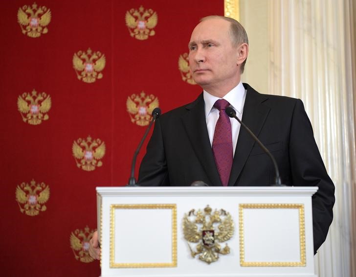 © Reuters. El presidente ruso Vladimir Putin en una conferencia de prensa en Moscú