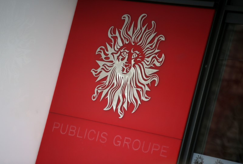 © Reuters. The logo of Publicis Groupe is seen at the company's headquarters in Paris