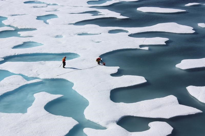© Reuters. El Ártico es el destino del plástico tirado al Atlántico en EEUU y Europa