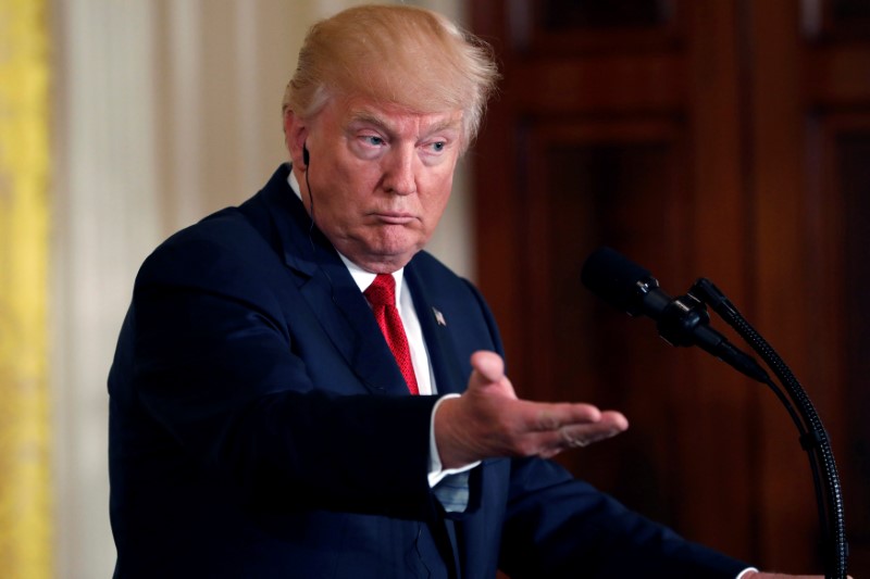 © Reuters. U.S. President Donald Trump holds a joint news conference with Italian Prime Minister Paolo Gentiloni at the White House in Washington