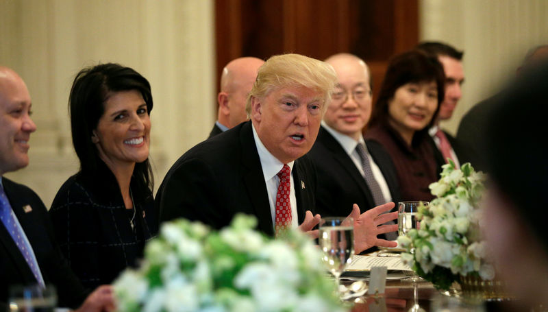 © Reuters. Trump meets with UN Security Council ambassadors at the White House in Washington