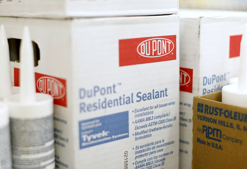 © Reuters. FILE PHOTO: DuPont products are shown for sale in a hardware store in National City