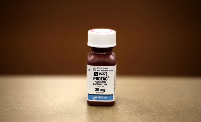 © Reuters. FILE PHOTO: Prozac medicine is seen at a pharmacy in Los Angeles