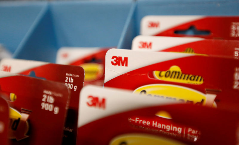 © Reuters. FILE PHOTO: The 3M logo is pictured on products at an Orchard Supply Hardware store in Pasadena