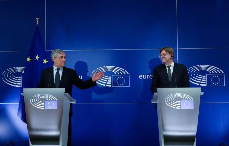 © Reuters. UE endurece exigencias sobre Brexit en cuestiones de residencia y banca -documento