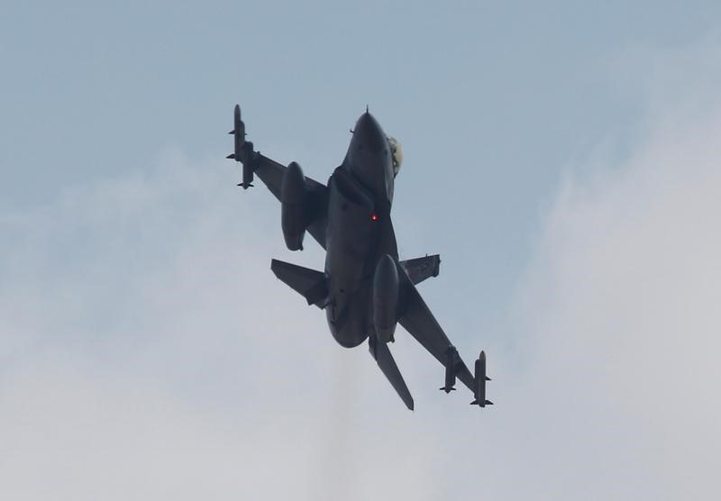 © Reuters. بيان: طائرات حربية تركية تقتل 6 مسلحين من الأكراد بشمال العراق