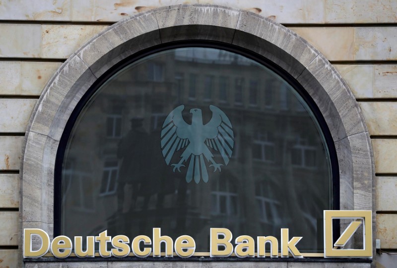 © Reuters. FILE PHOTO: The Deutsche Bank logo is pictured at a branch in Frankfurt, Germany