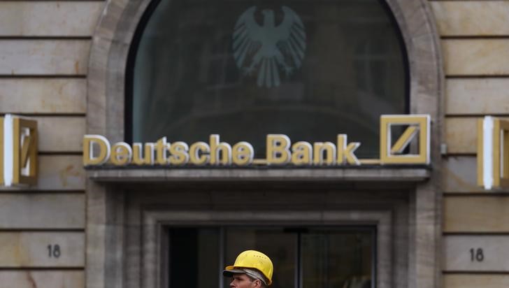 © Reuters. El beneficio de Deutsche repunta en el primer trimestre por negociación de deuda