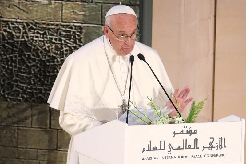© Reuters. Papa Francisco faz discurso no Cairo
