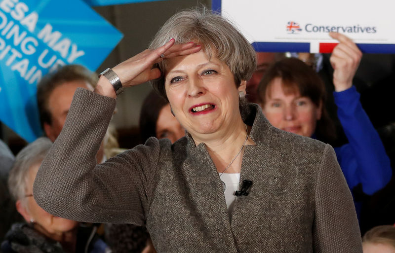 © Reuters. Britain's Prime Minister Theresa May speaks at an election campaign rally near Aberdeen in Scotland