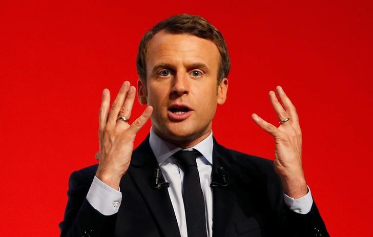 © Reuters. Candidato à Presidência da França Emmanuel Macron durante evento de campanha em Chatellerault, na França