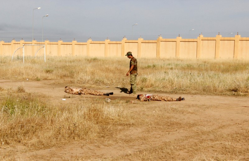 © Reuters. Estado Islámico ataca una base iraquí donde se alojan asesores de EEUU