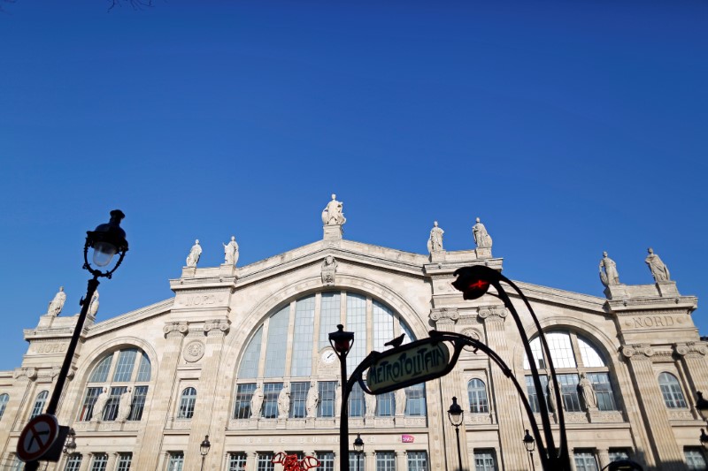 © Reuters. La Policía reabre la estación ferroviaria Gare du Nord de París tras una alerta seguridad