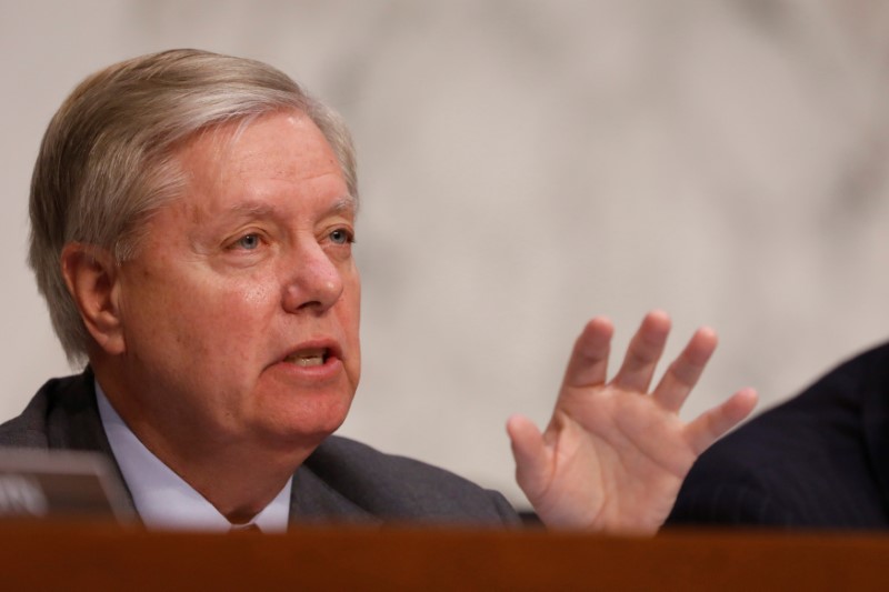 © Reuters. Sen. Lindsey Graham (R-SC) asks a question as former acting Attorney General Sally Yates testifies about potential Russian interference in the presidential election before the Senate Judiciary Committee on Capitol Hill