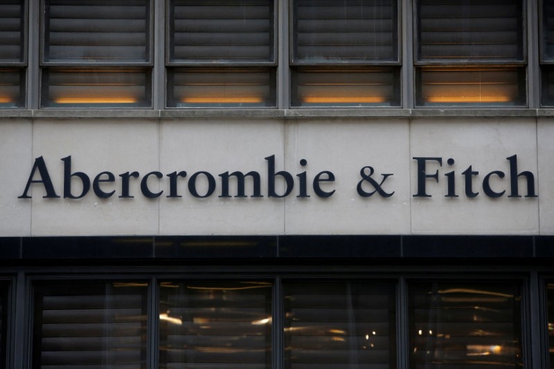 © Reuters. FILE PHOTO: Signage is seen at the Abercrombie & Fitch store on Fifth Avenue in Manhattan, New York City, U.S.