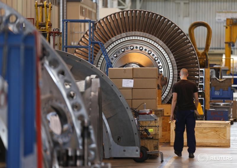 © Reuters. LA PRODUCTION INDUSTRIELLE FRANÇAISE REBONDIT NETTEMENT EN MARS