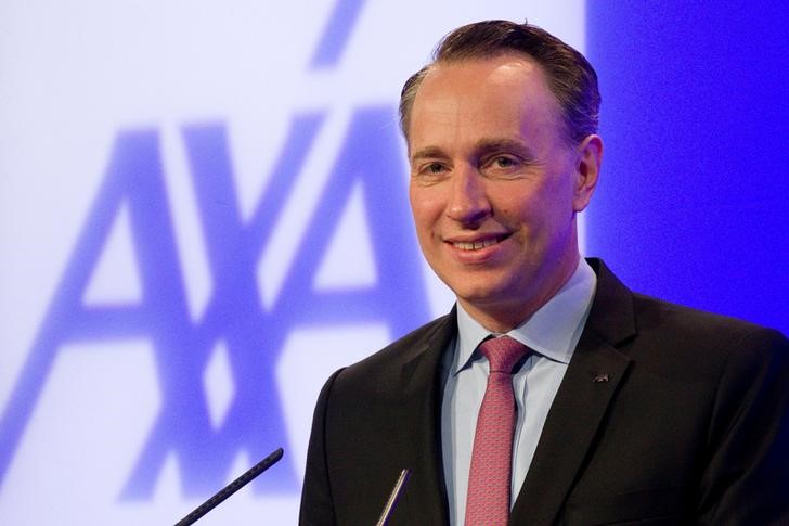 © Reuters. Thomas Buberl, CEO of French insurer AXA, speaks during the company's 2016 annual results presentation in Paris
