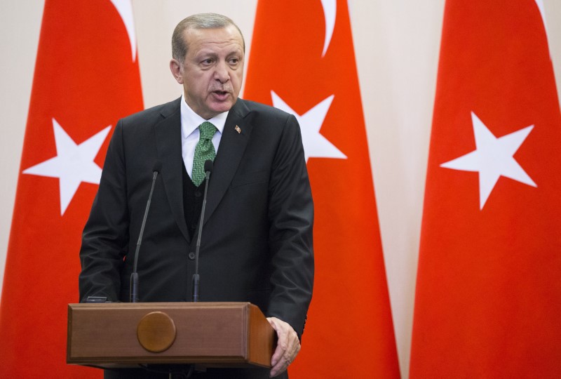 © Reuters. إردوغان يأمل أن تغير واشنطن قرار تسليح أكراد سوريا قبل زيارته لأمريكا