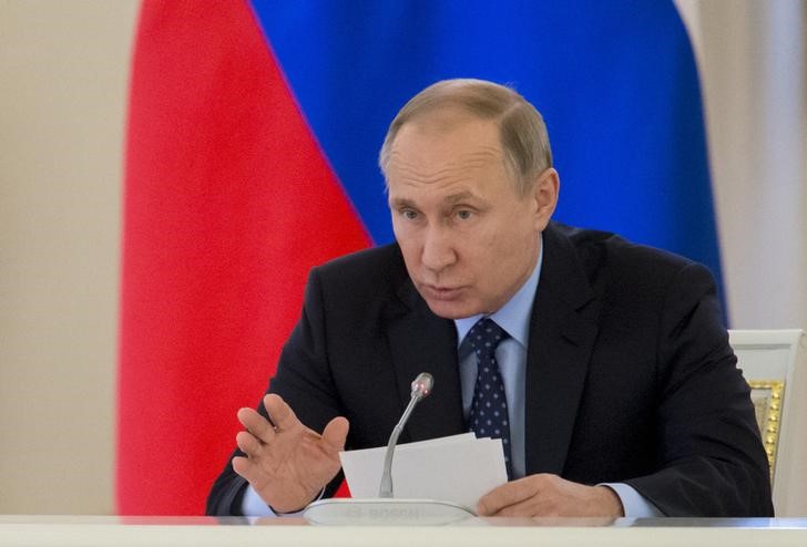 © Reuters. سي.بي.إس: بوتين يقول إن إقالة كومي لن تؤثر على علاقات روسيا وأمريكا