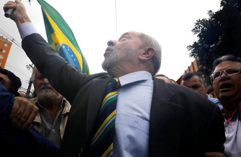 © Reuters. Lula chega para depor em Curitiba