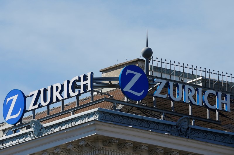© Reuters. The logo of Zurich insurance company is seen on the roof of an office building in Vienna
