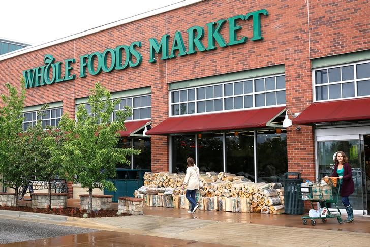 © Reuters. Customers leave the Whole Foods Market in Boulder