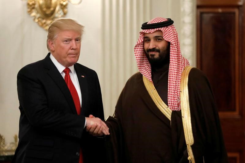 © Reuters. Trump meets Saudi crown prince at the White House in Washington