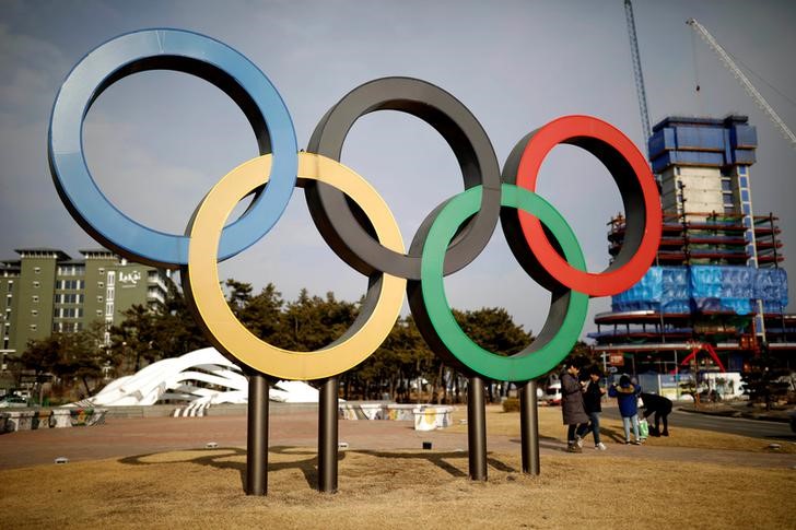 © Reuters. اللجنة الأولمبية لا تنوي نقل أولمبياد بيونجتشانج بسبب التوتر الكوري