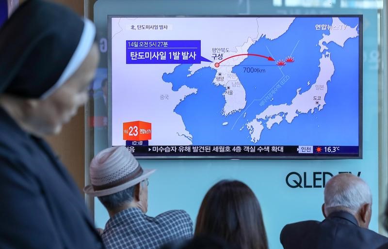 © Reuters. الجيش الأمريكي يؤكد إطلاق كوريا الشمالية صاروخا