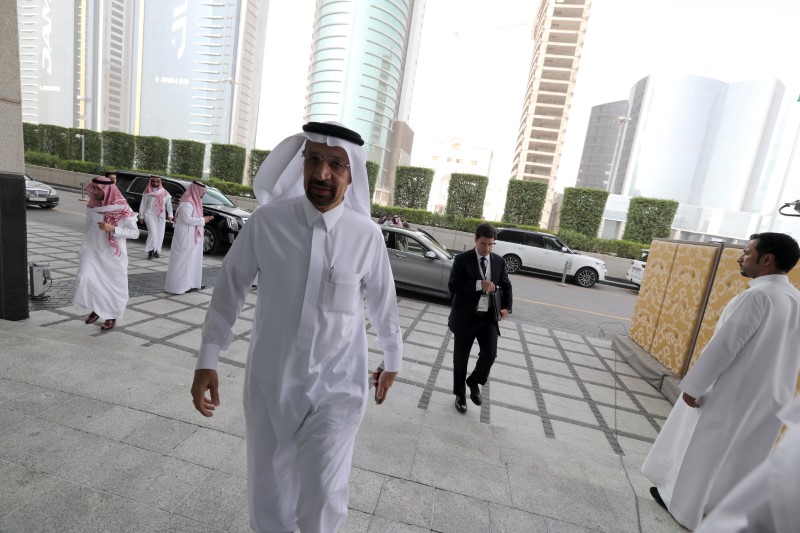 © Reuters. Saudi Energy Minister Khalid al-Falih arrives to attend the Saudi-US CEO Forum 2017 ahead of Trump to Saudi Arabia